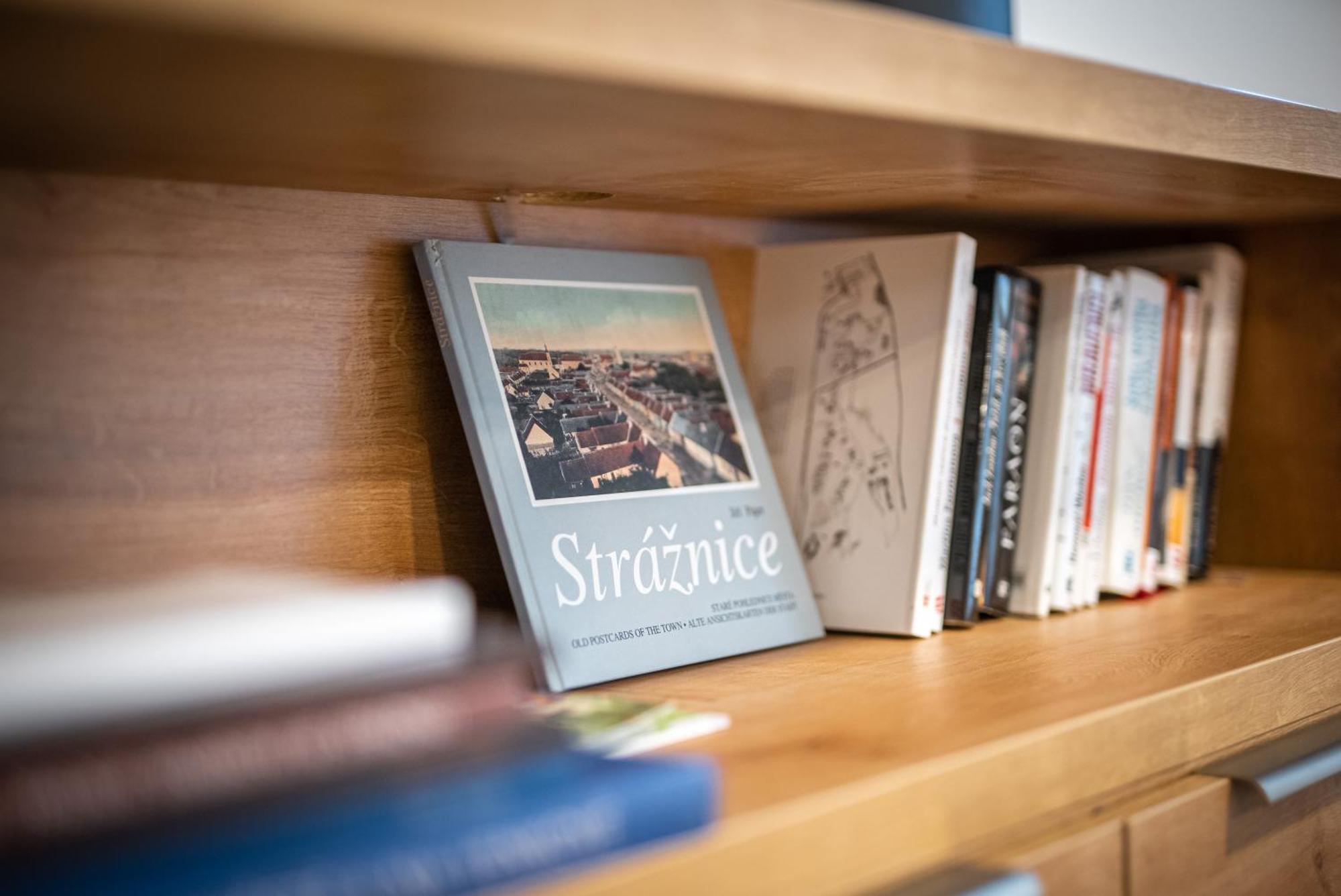 V Srdci Straznice - Park - Batuv Kanal - Cyklisticke Stezky - Rezidence Liberte Dış mekan fotoğraf